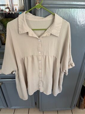 Relaxed Cream Button-Front Short Sleeve Shirt
